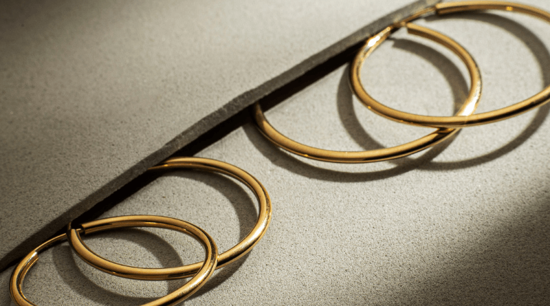 hoop earrings yellow gold