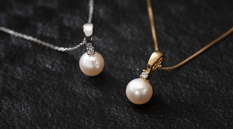 simple gold necklaces of white and yellow gold with diamonds and pearls