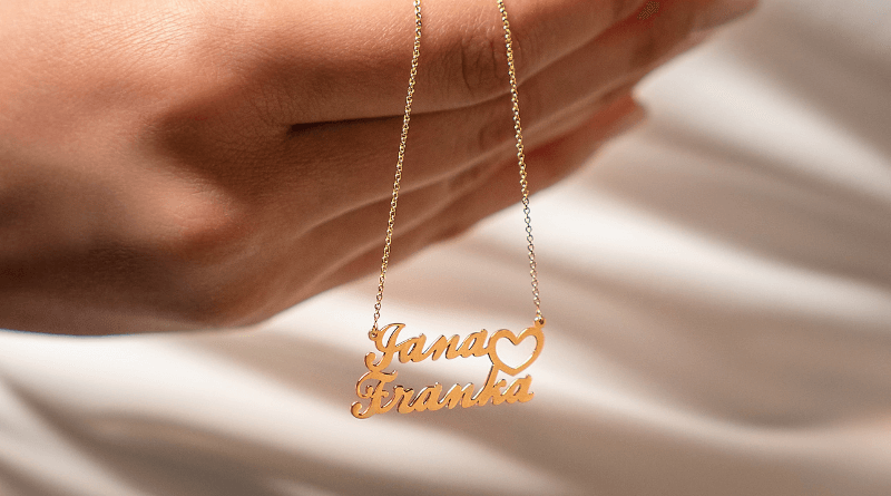 personalized gold necklace with names