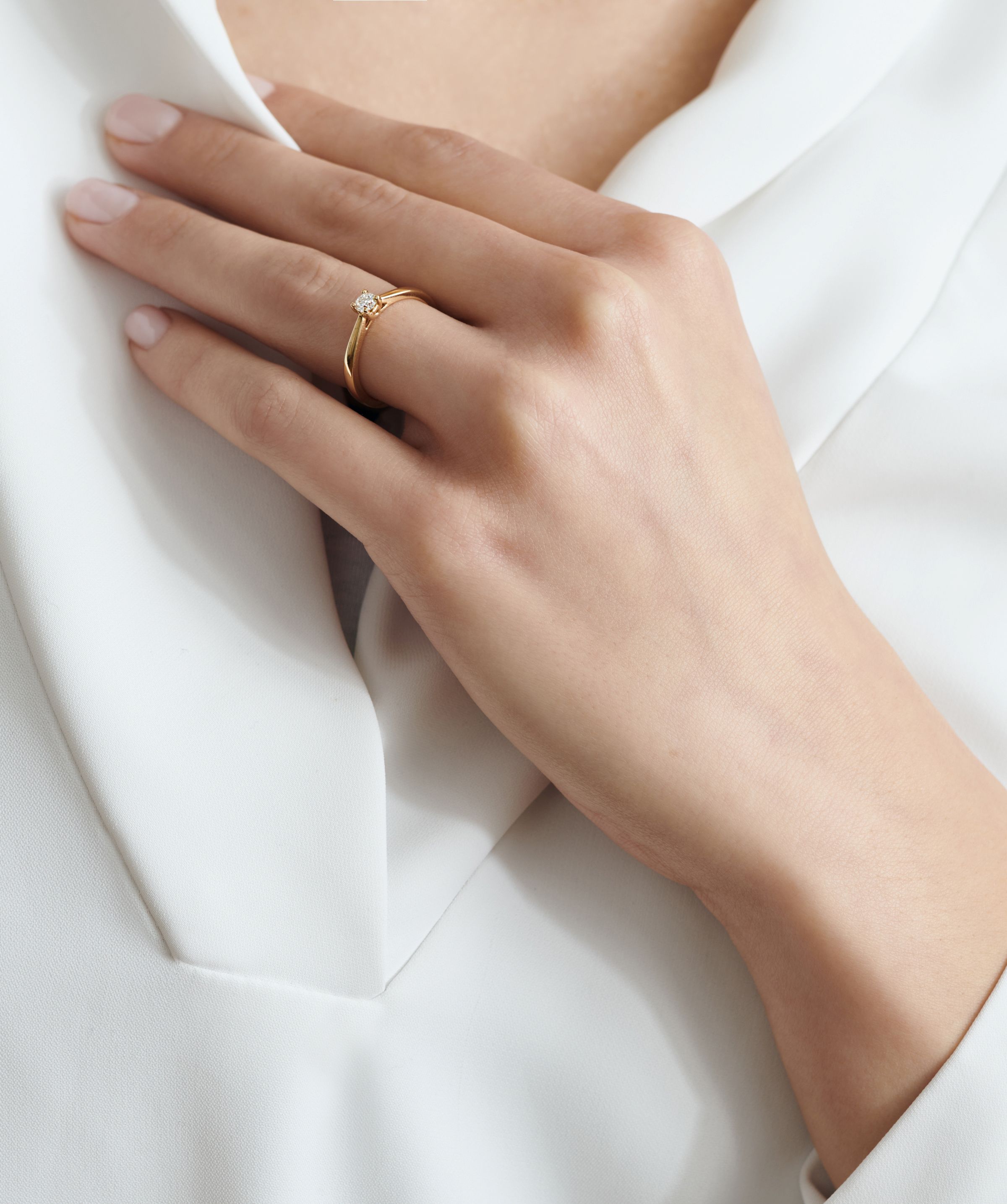 Majestic zlatni zaručnički prsten s dijamantom