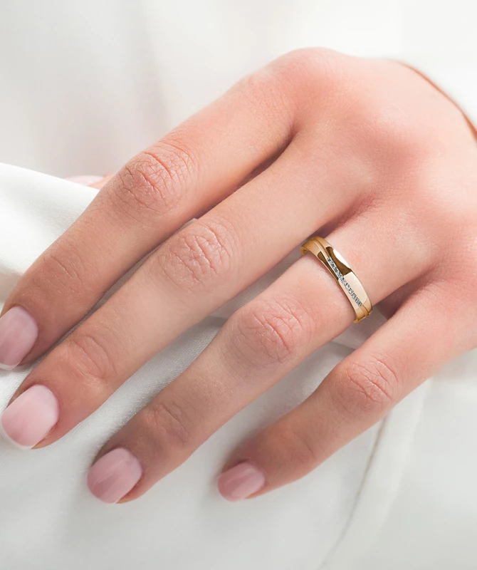 First Kiss zlatni vjenčani prsten