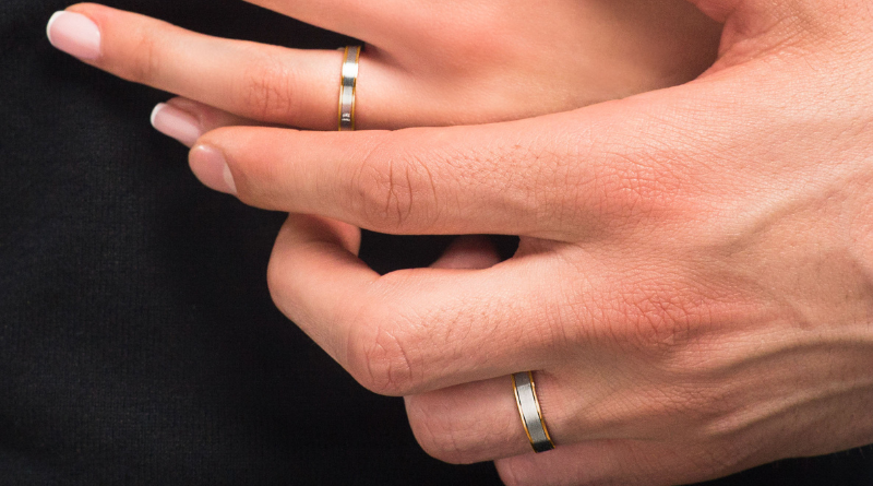 yellow and white gold wedding ring combination