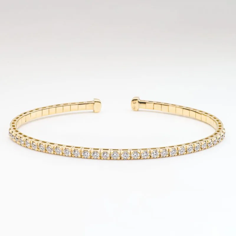 narukvica s dijamantom