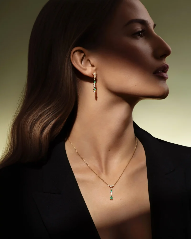 nakit s dragim kamenjem